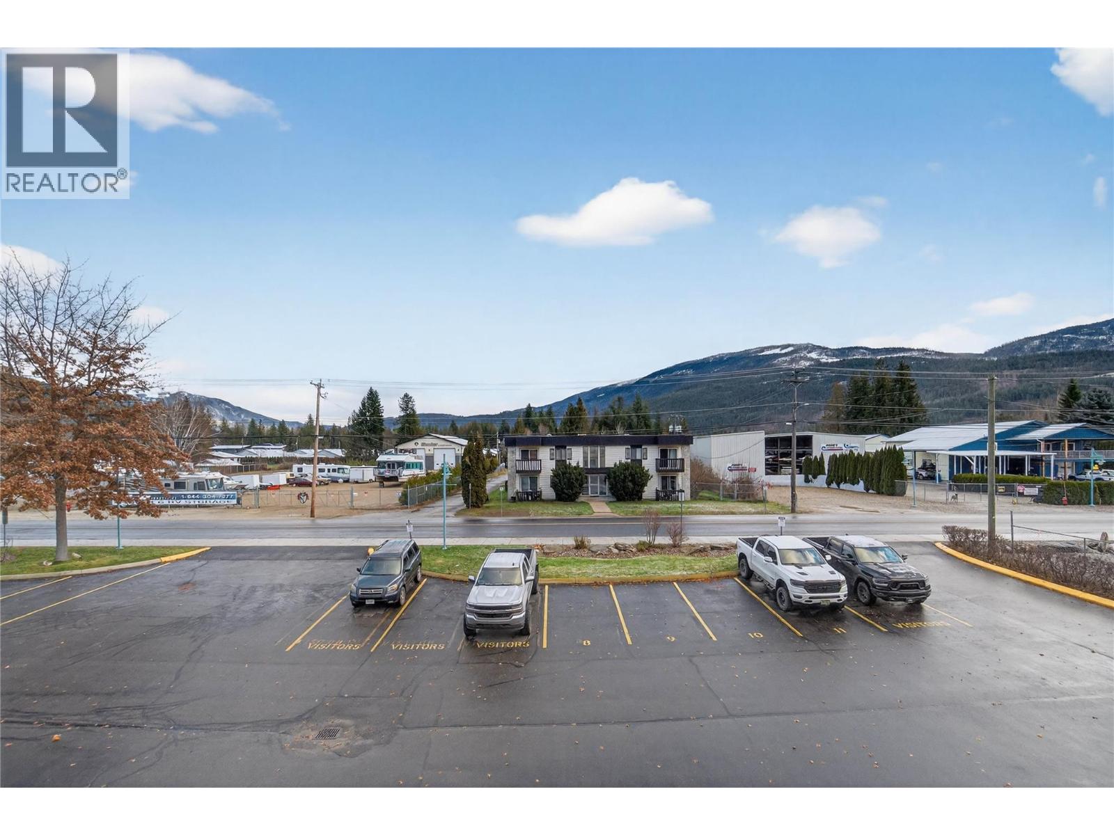 1002 Riverside Avenue Unit# 206, Sicamous