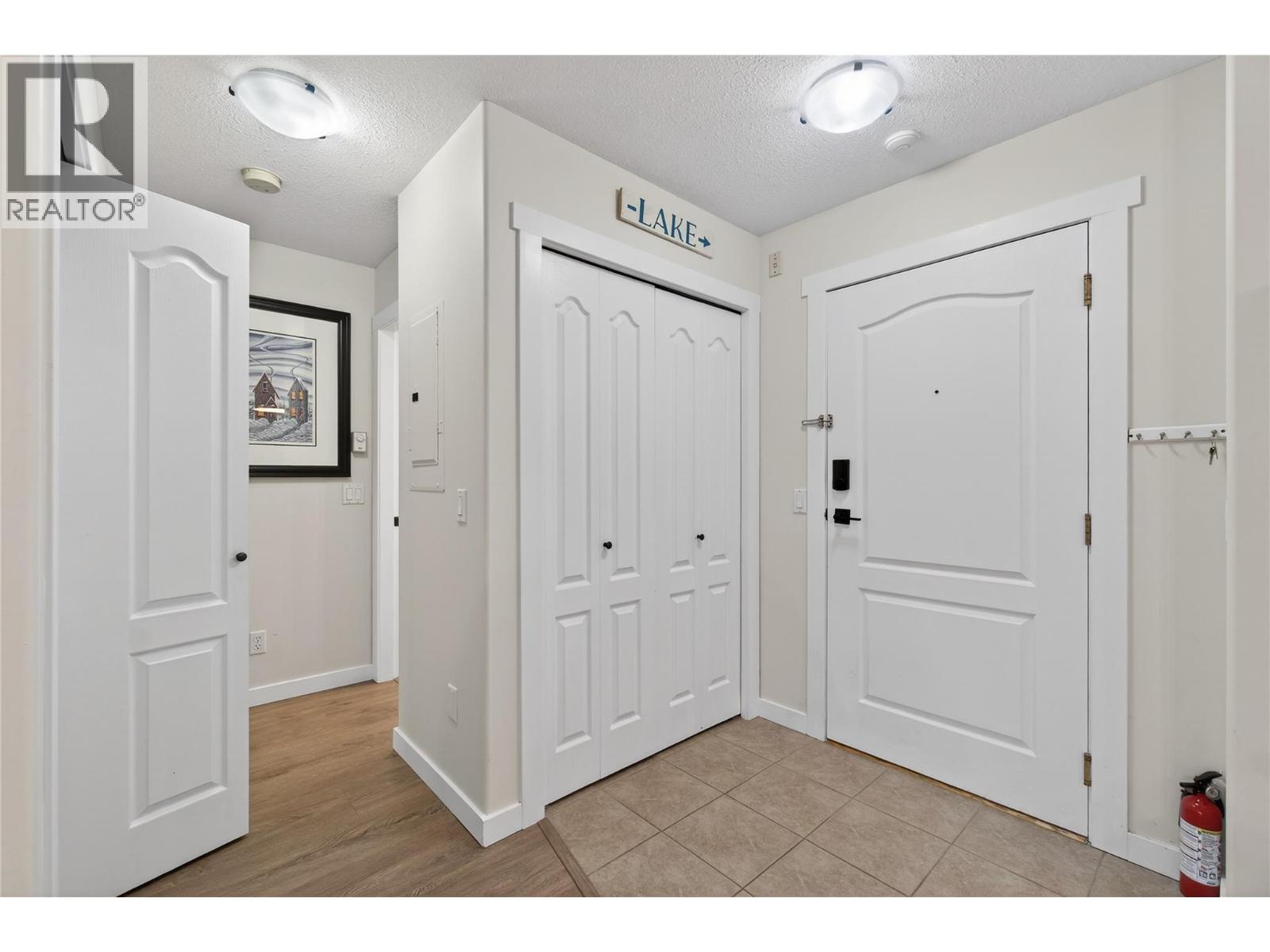 1002 Riverside Avenue Unit# 206, Sicamous