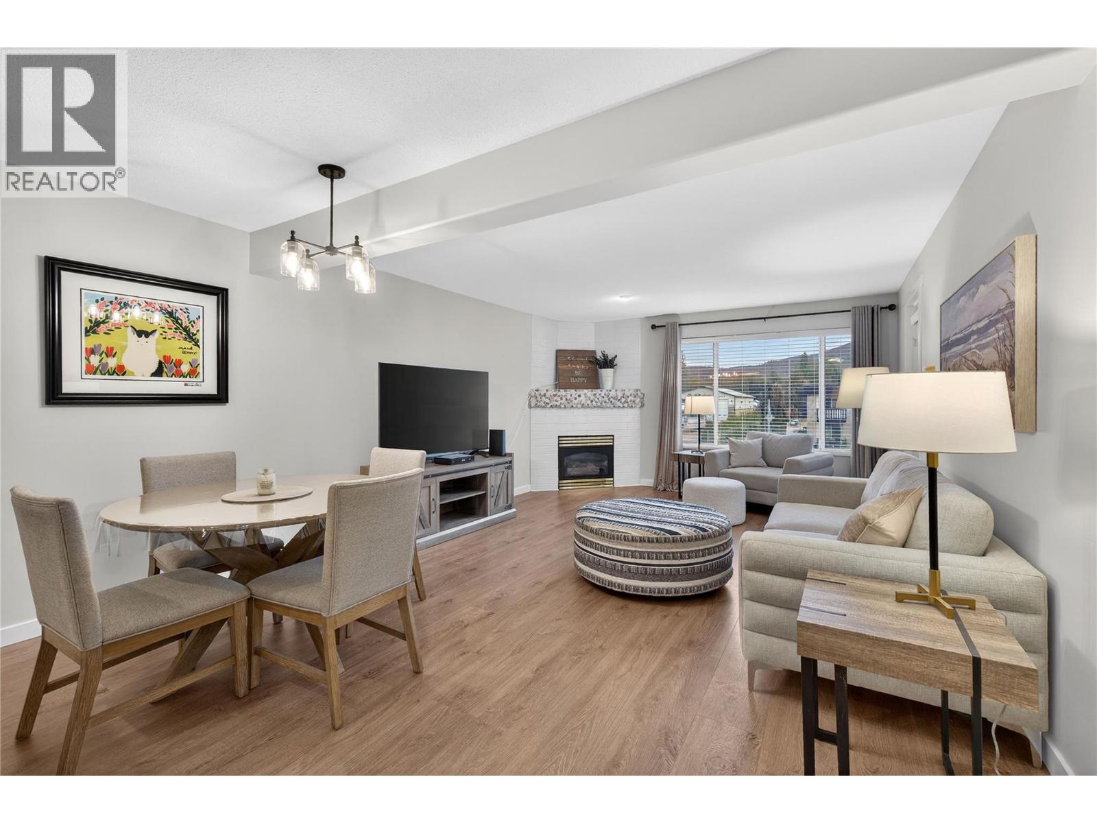 1002 Riverside Avenue Unit# 206, Sicamous