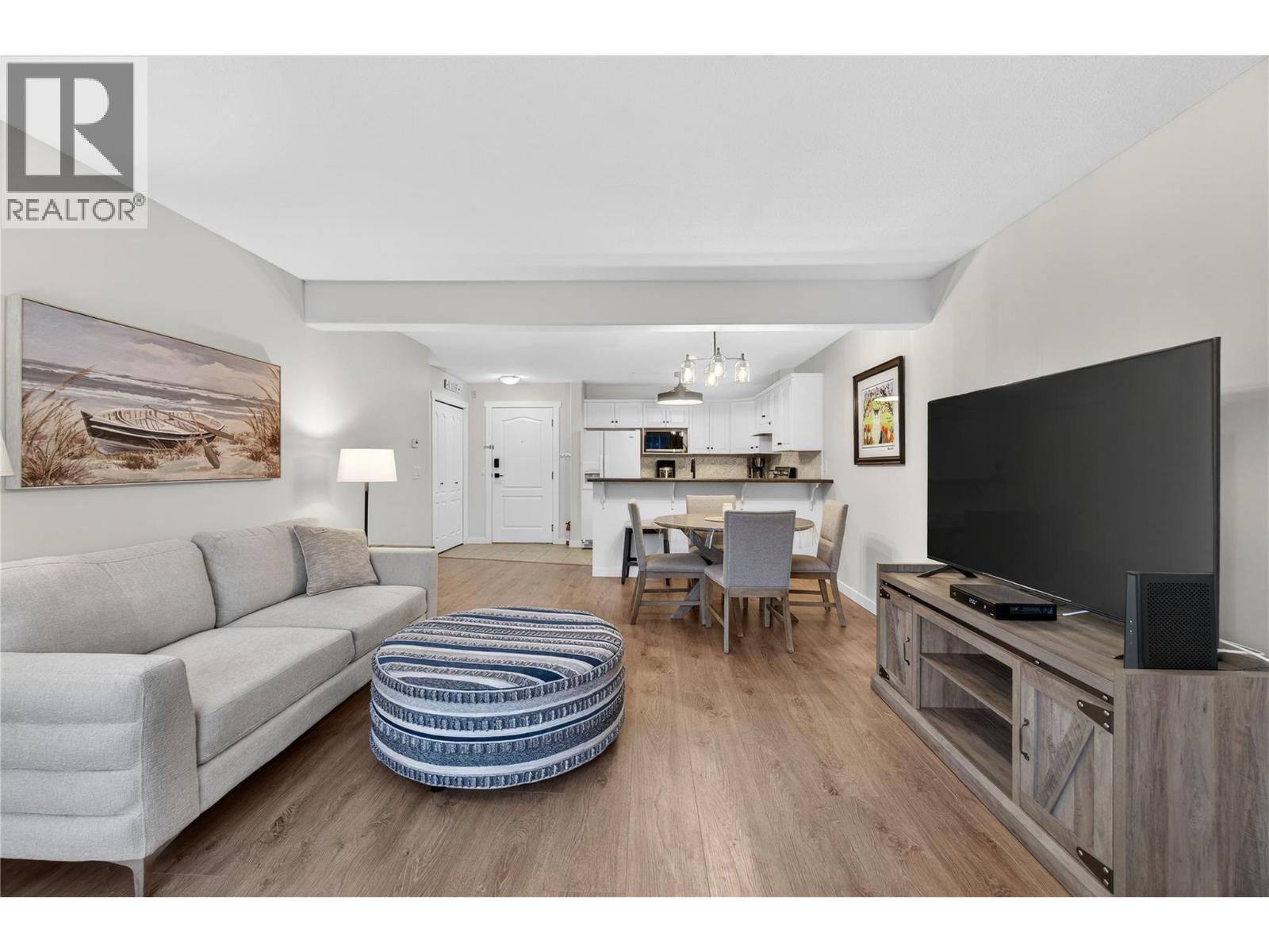 1002 Riverside Avenue Unit# 206, Sicamous