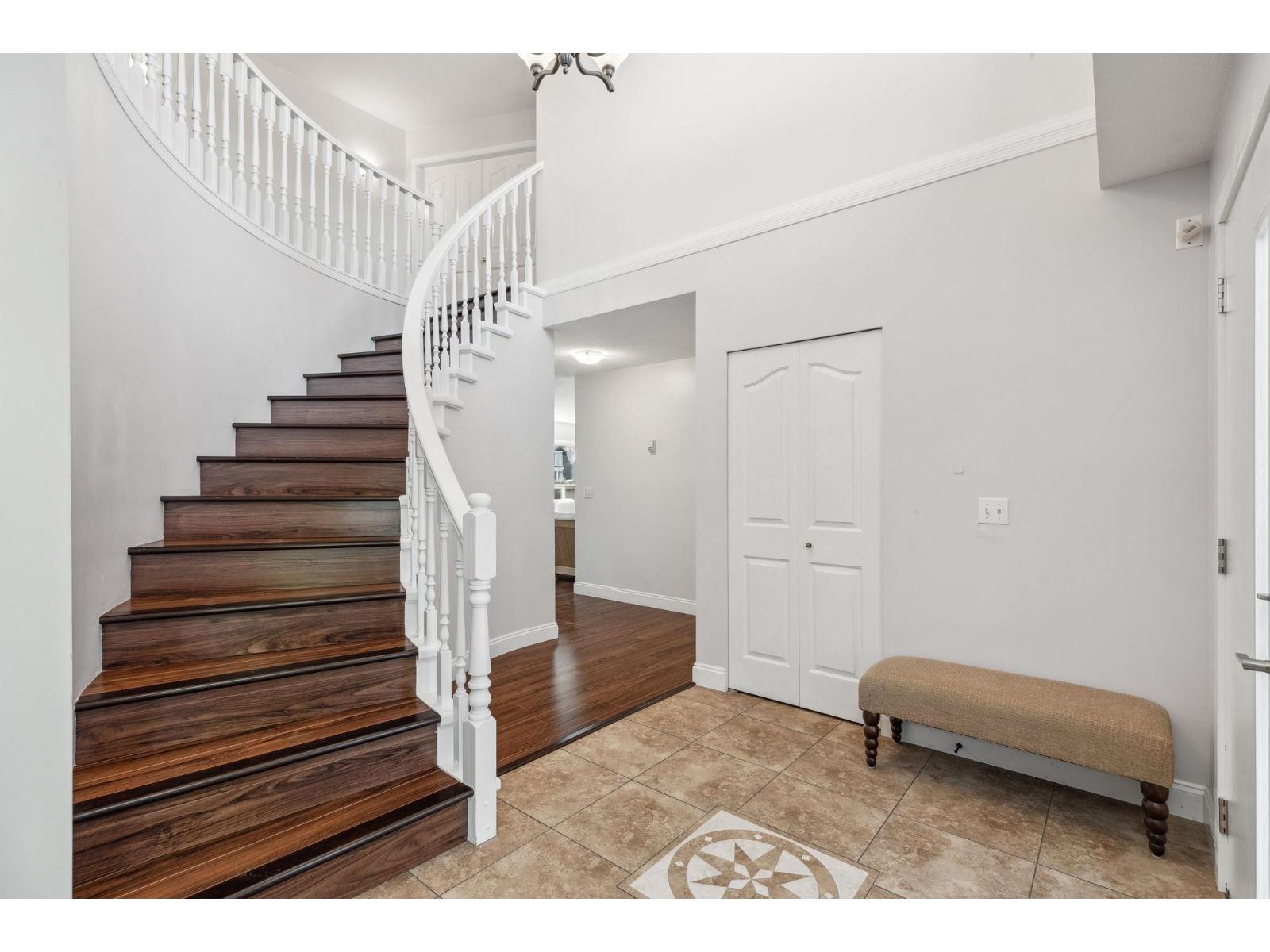 Main 8118 153A STREET, Surrey