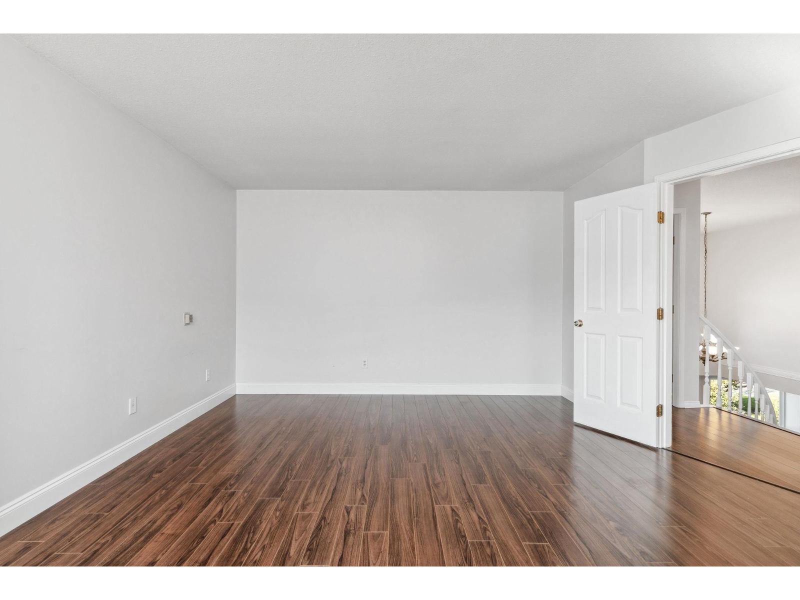 Main 8118 153A STREET, Surrey