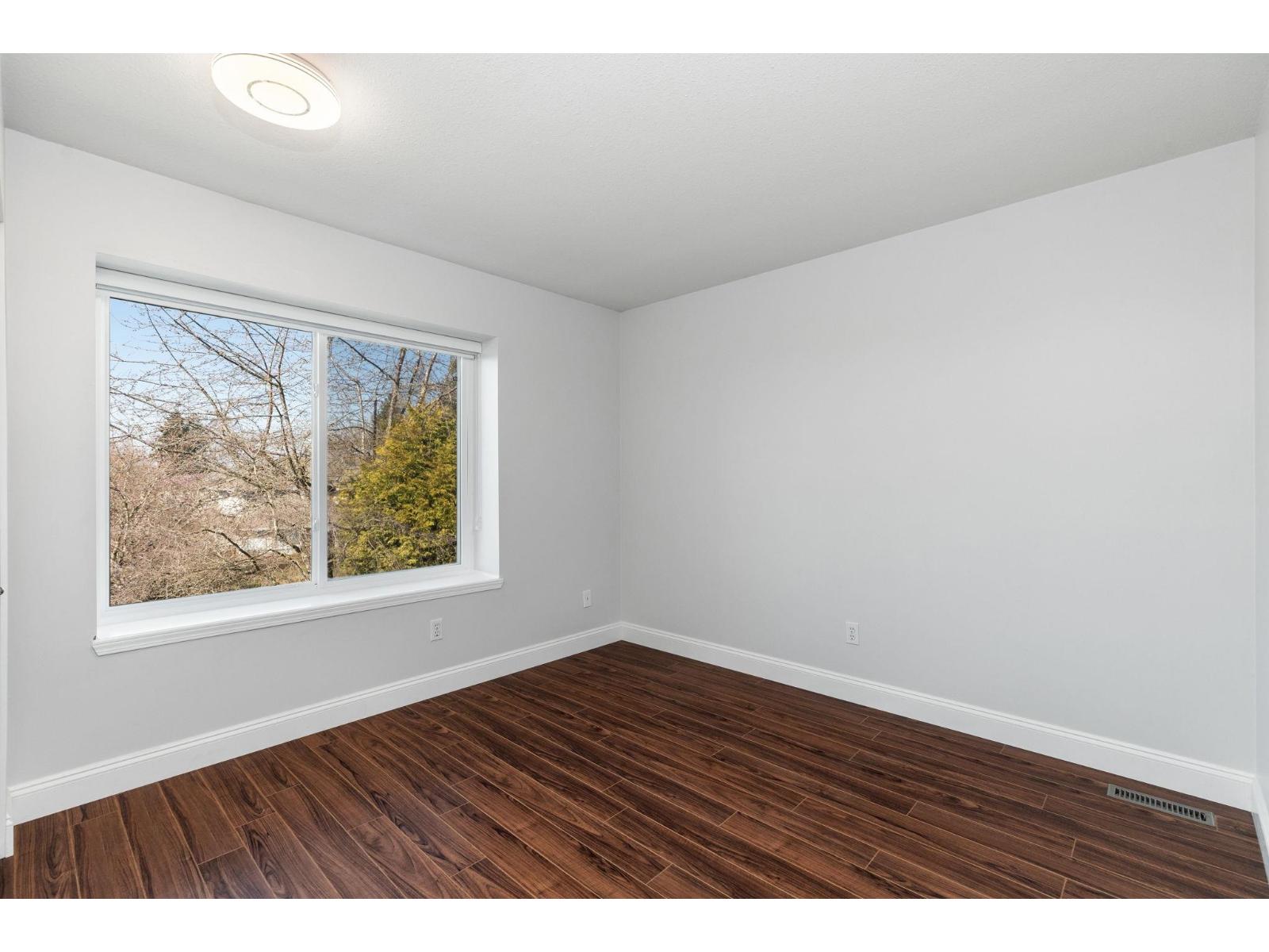 Main 8118 153A STREET, Surrey