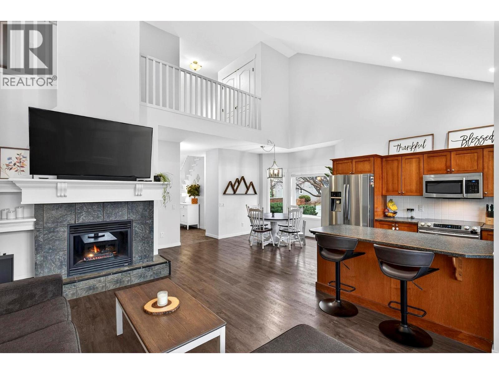 1 1450 Rose Meadow Drive, West Kelowna