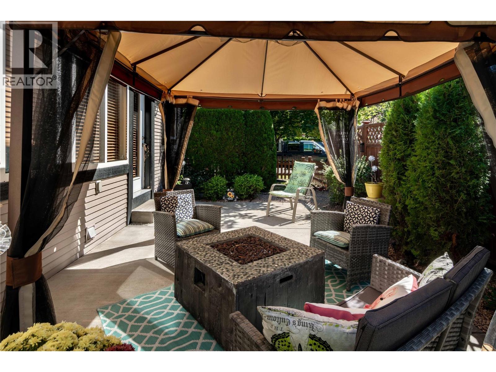 1 1450 Rose Meadow Drive, West Kelowna