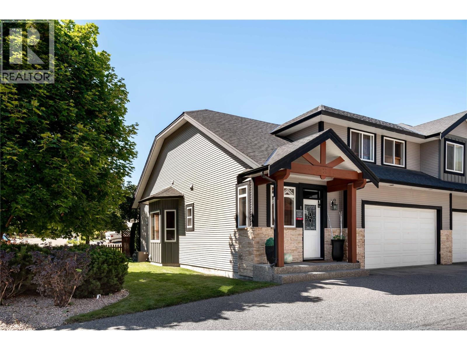 1 1450 Rose Meadow Drive, West Kelowna