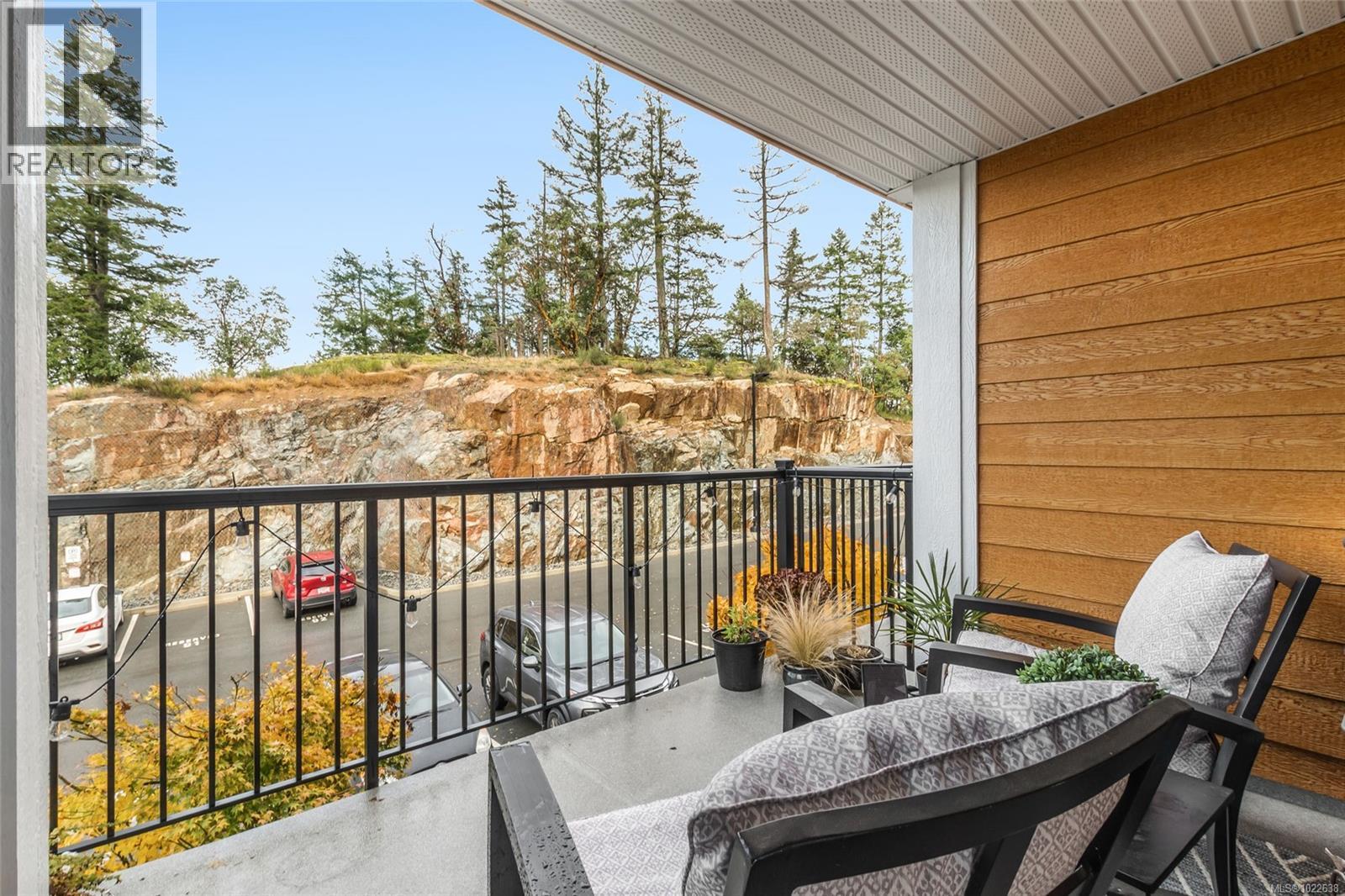 202 4820 Cedar Ridge Pl, Nanaimo