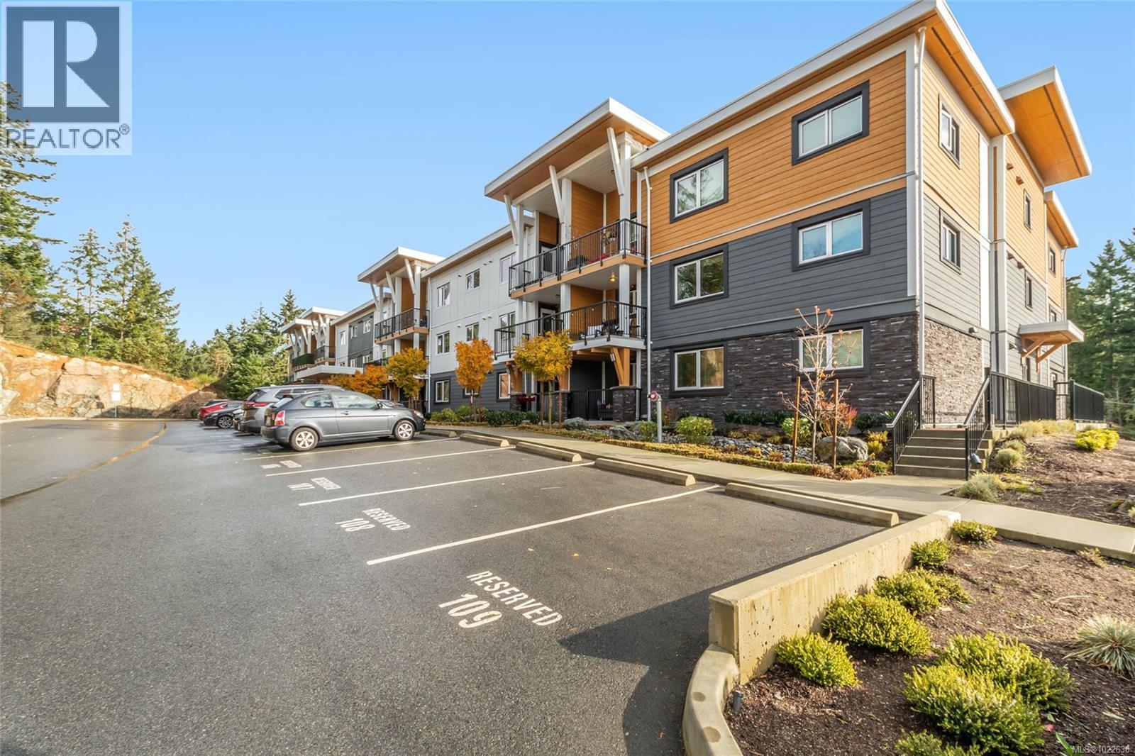 202 4820 Cedar Ridge Pl, Nanaimo