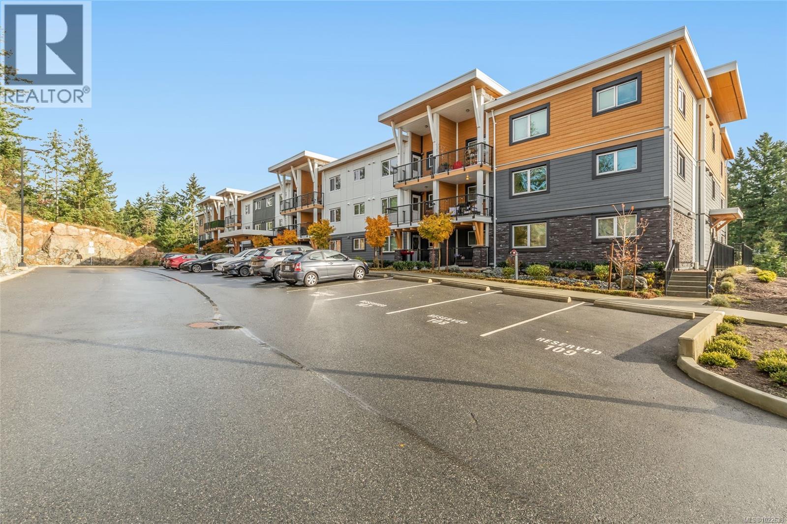 202 4820 Cedar Ridge Pl, Nanaimo