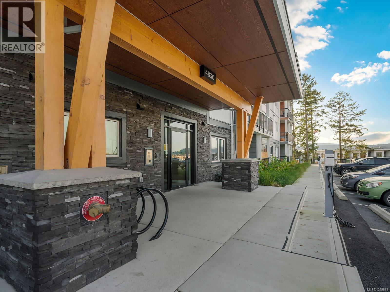 202 4820 Cedar Ridge Pl, Nanaimo