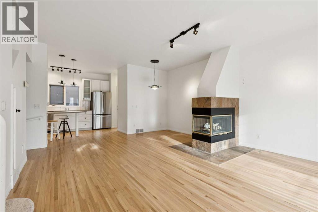 Single Family House for Sale in   Avenue SW Killarney/Glengarry Calgary 