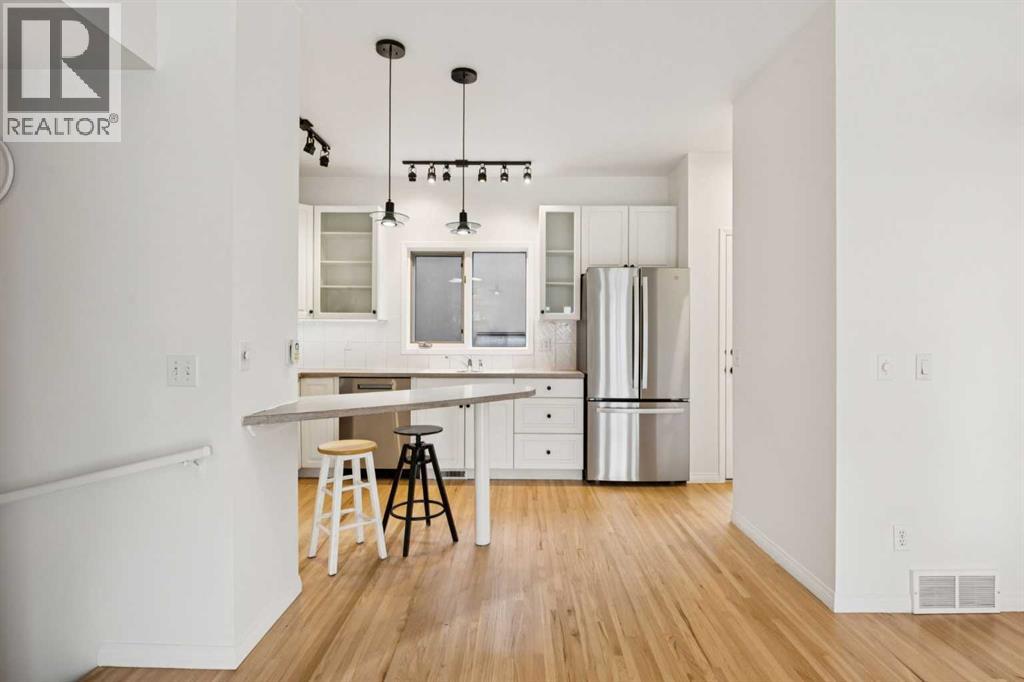 Single Family House for Sale in   Avenue SW Killarney/Glengarry Calgary 