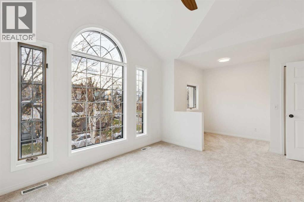 Single Family House for Sale in   Avenue SW Killarney/Glengarry Calgary 