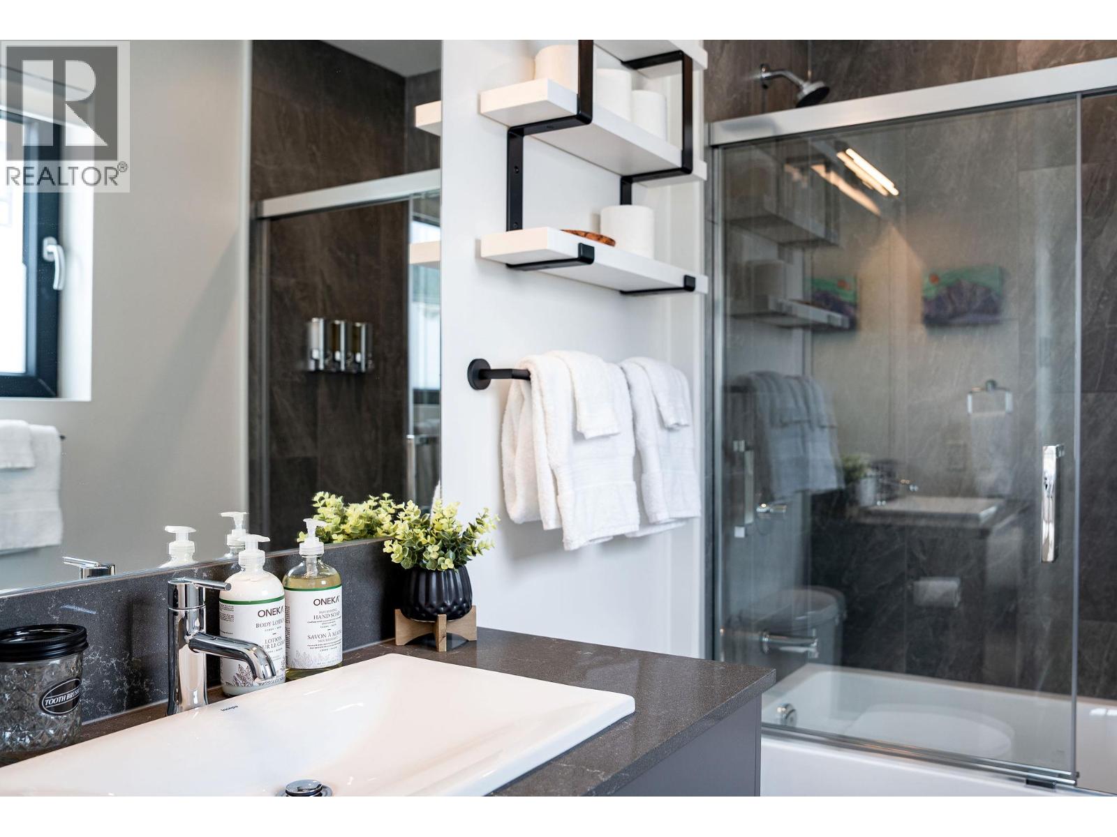 1701 Coursier Avenue Unit# 3301, Revelstoke