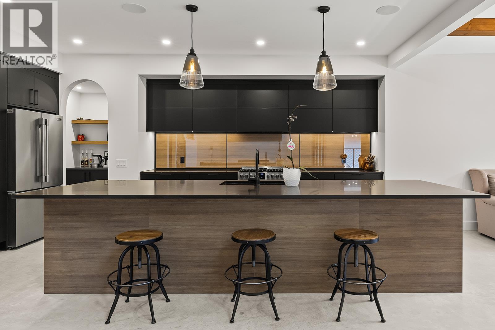  443 Vision Court, Kelowna