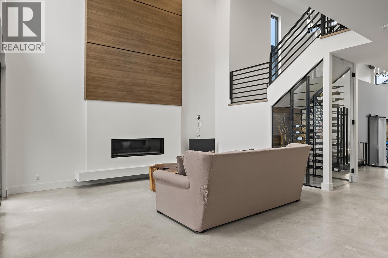 443 Vision Court, Kelowna