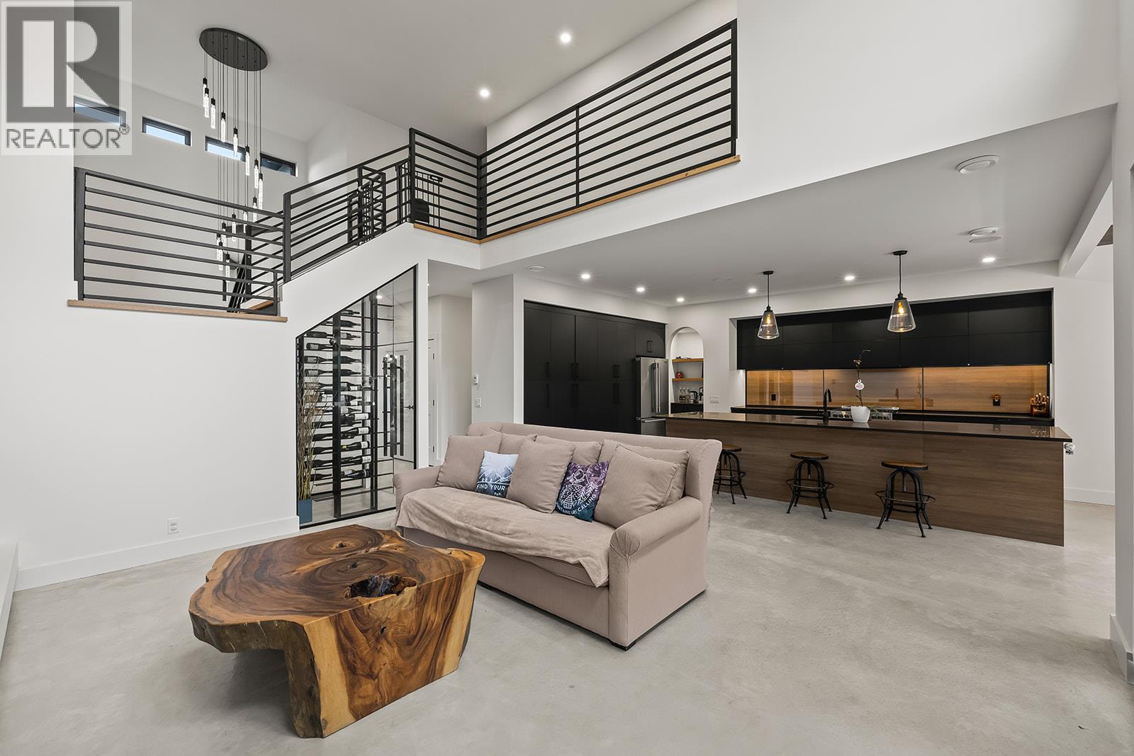  443 Vision Court, Kelowna