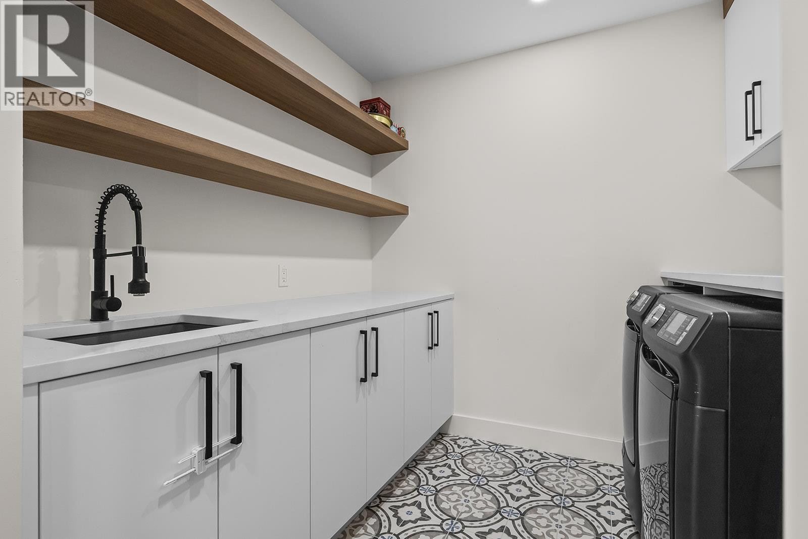  443 Vision Court, Kelowna