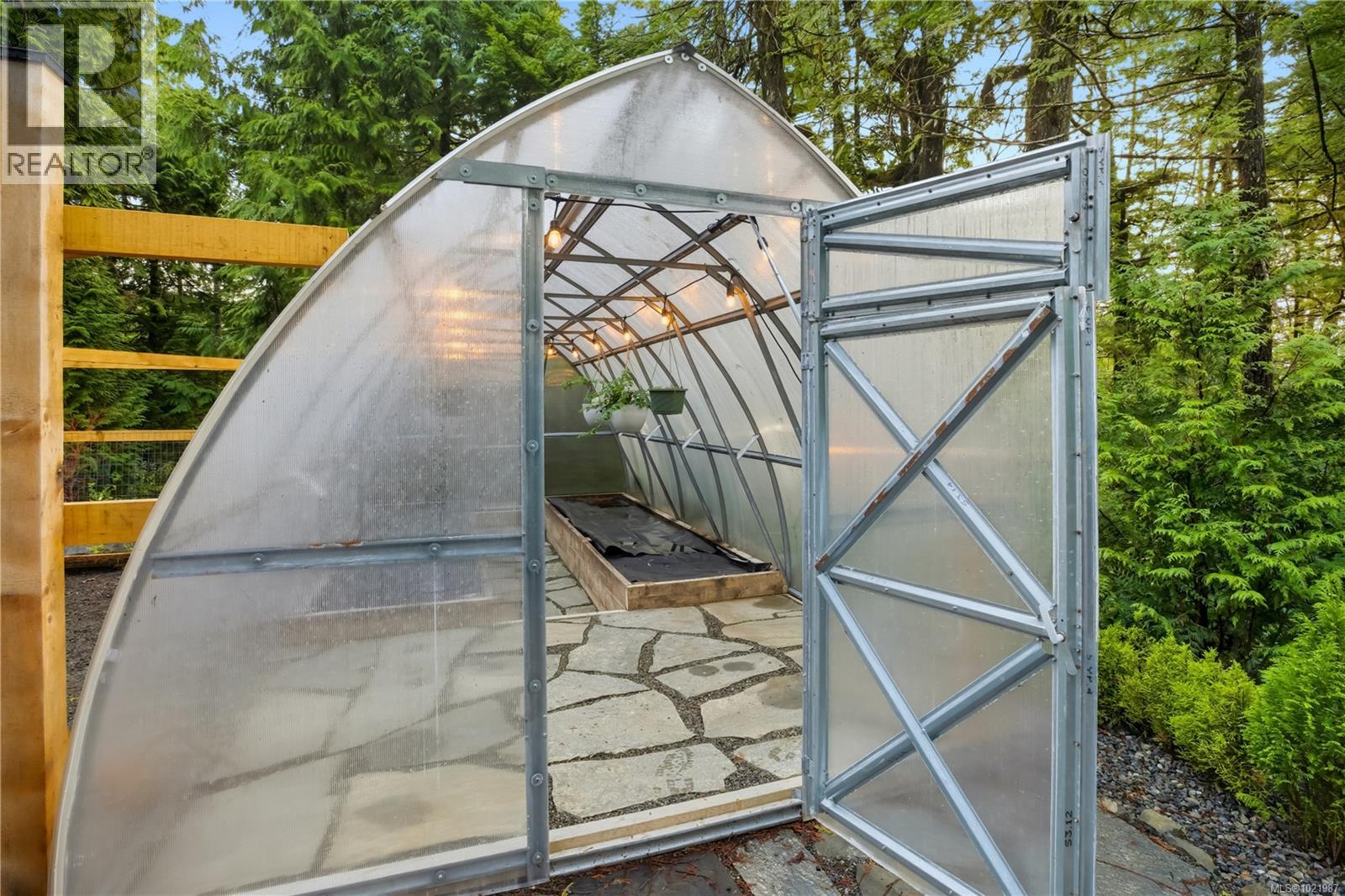 1708 Rainforest Lane, Ucluelet