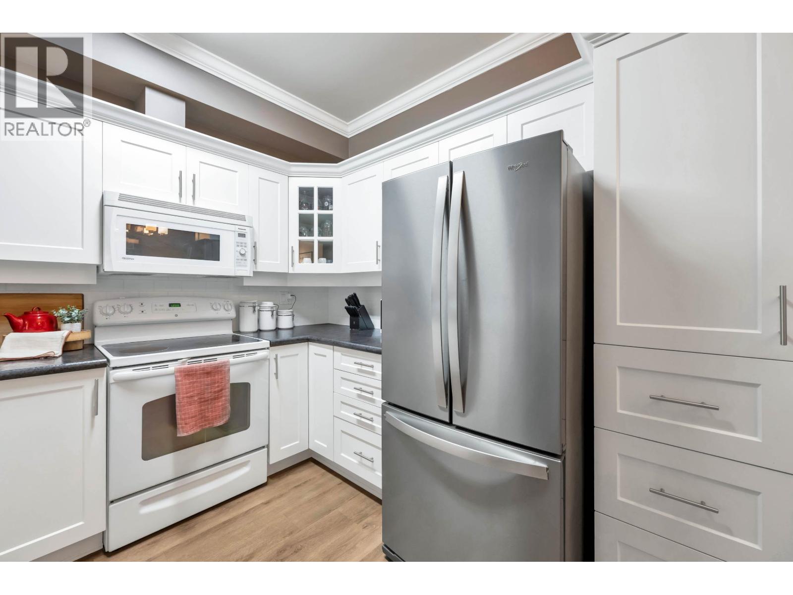 #202-4745 54A Street, Delta