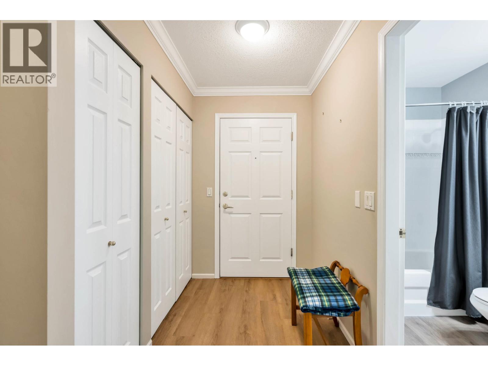 #202-4745 54A Street, Delta