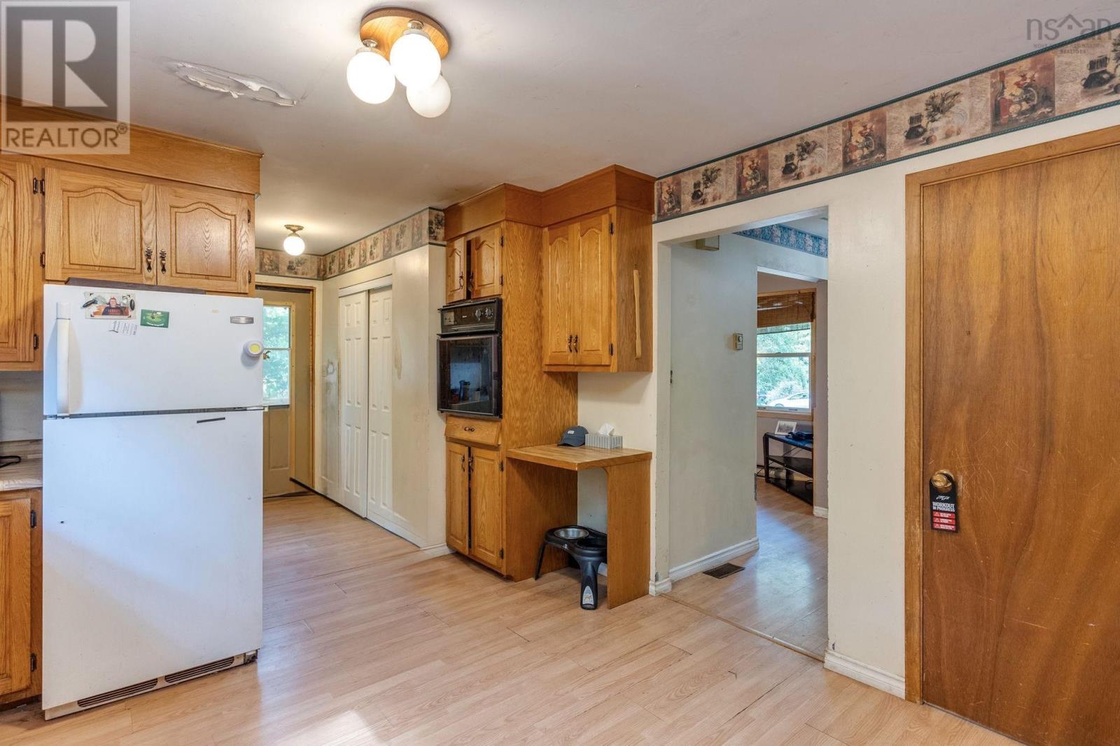 Property 25 of 33 of 1160 Pine Crest Drive