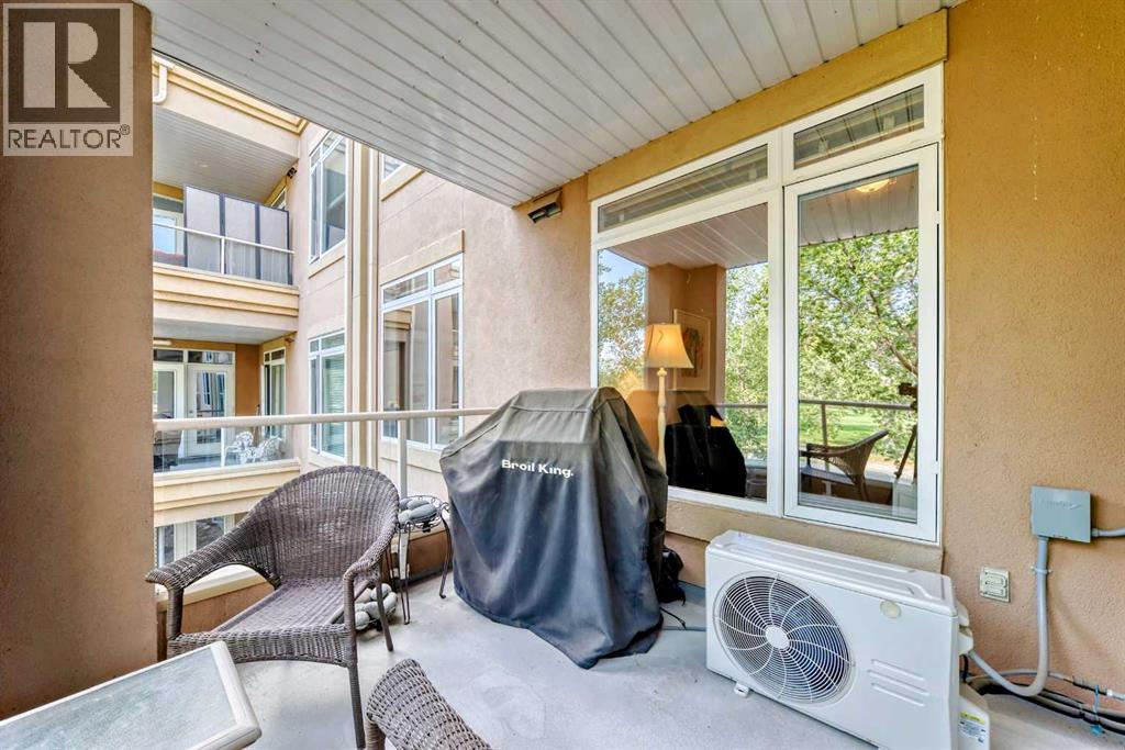 Single Family House for Sale in   Hemlock Crescent SW Spruce Cliff Calgary 