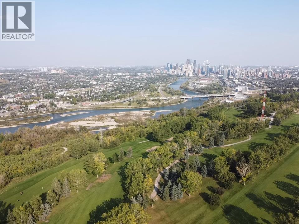 Single Family House for Sale in   Hemlock Crescent SW Spruce Cliff Calgary 