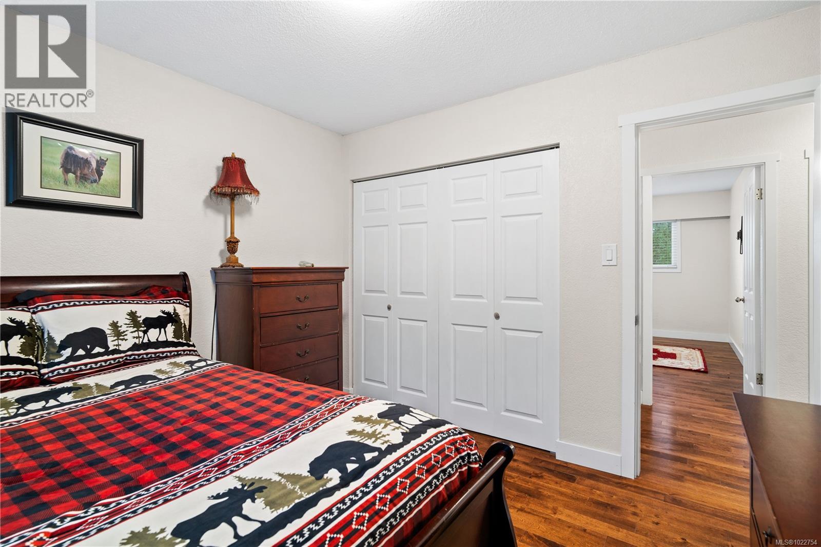 7554 Superior Rd, Lantzville