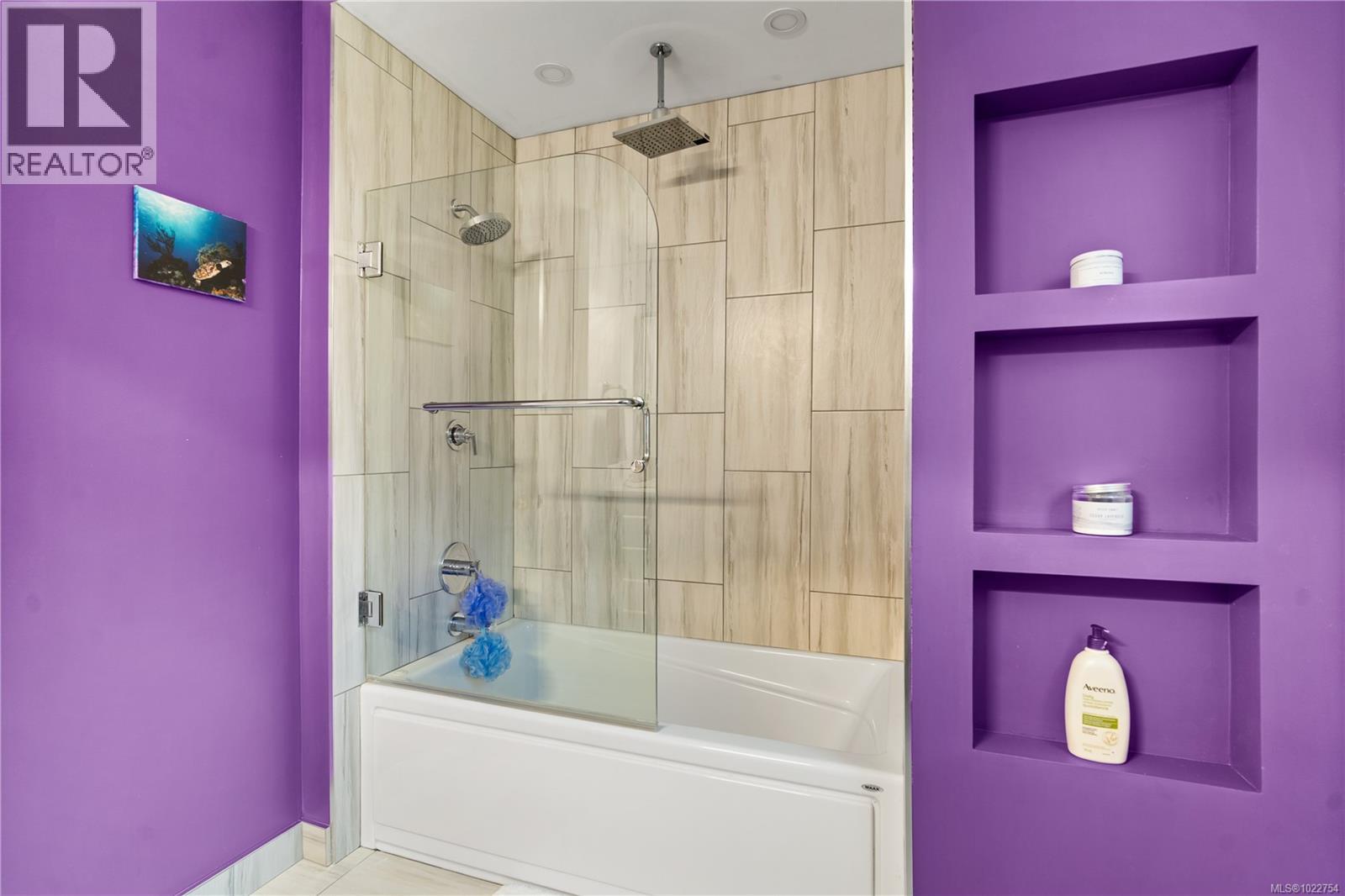 7554 Superior Rd, Lantzville