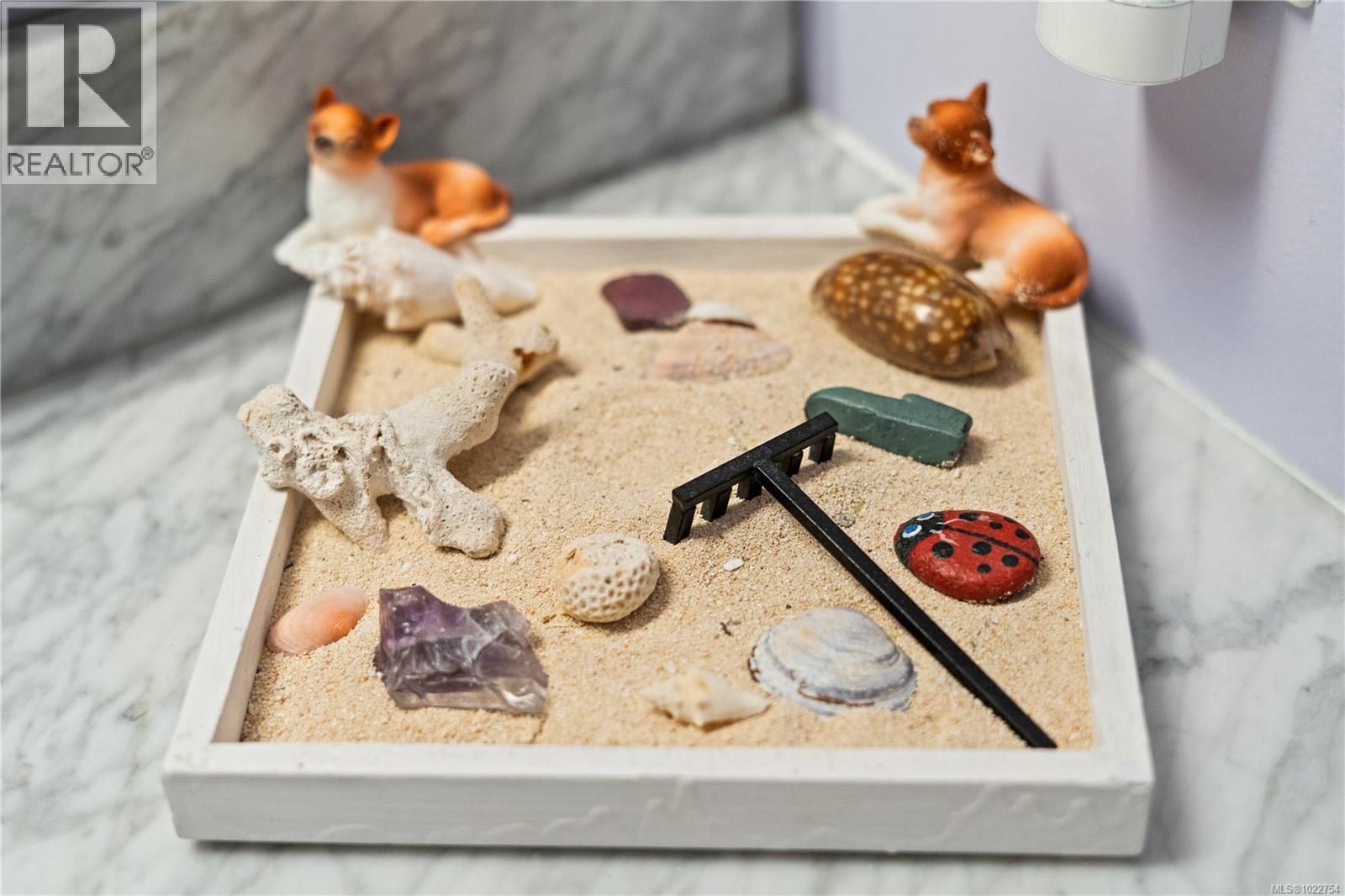 7554 Superior Rd, Lantzville