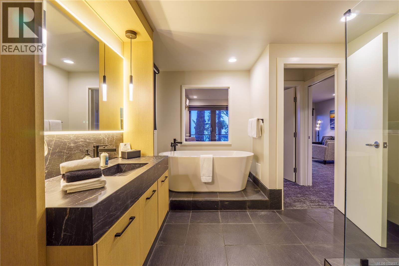 1601 596 Marine Dr, Ucluelet