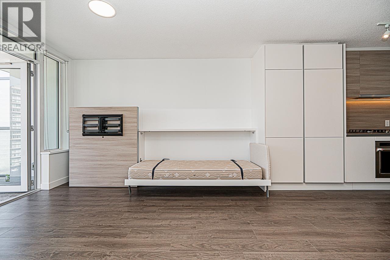 2712 908 QUAYSIDE DRIVE, New Westminster