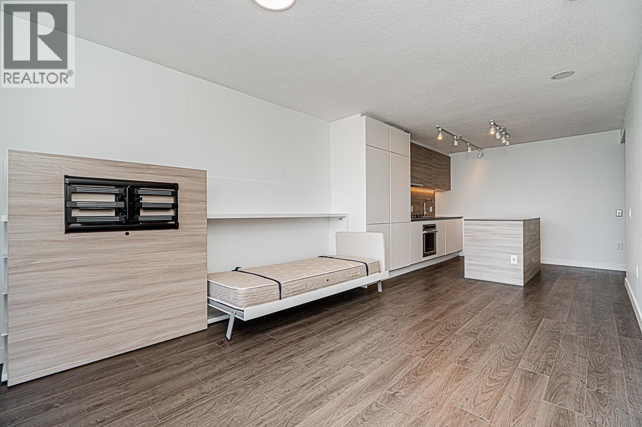 2712 908 QUAYSIDE DRIVE, New Westminster