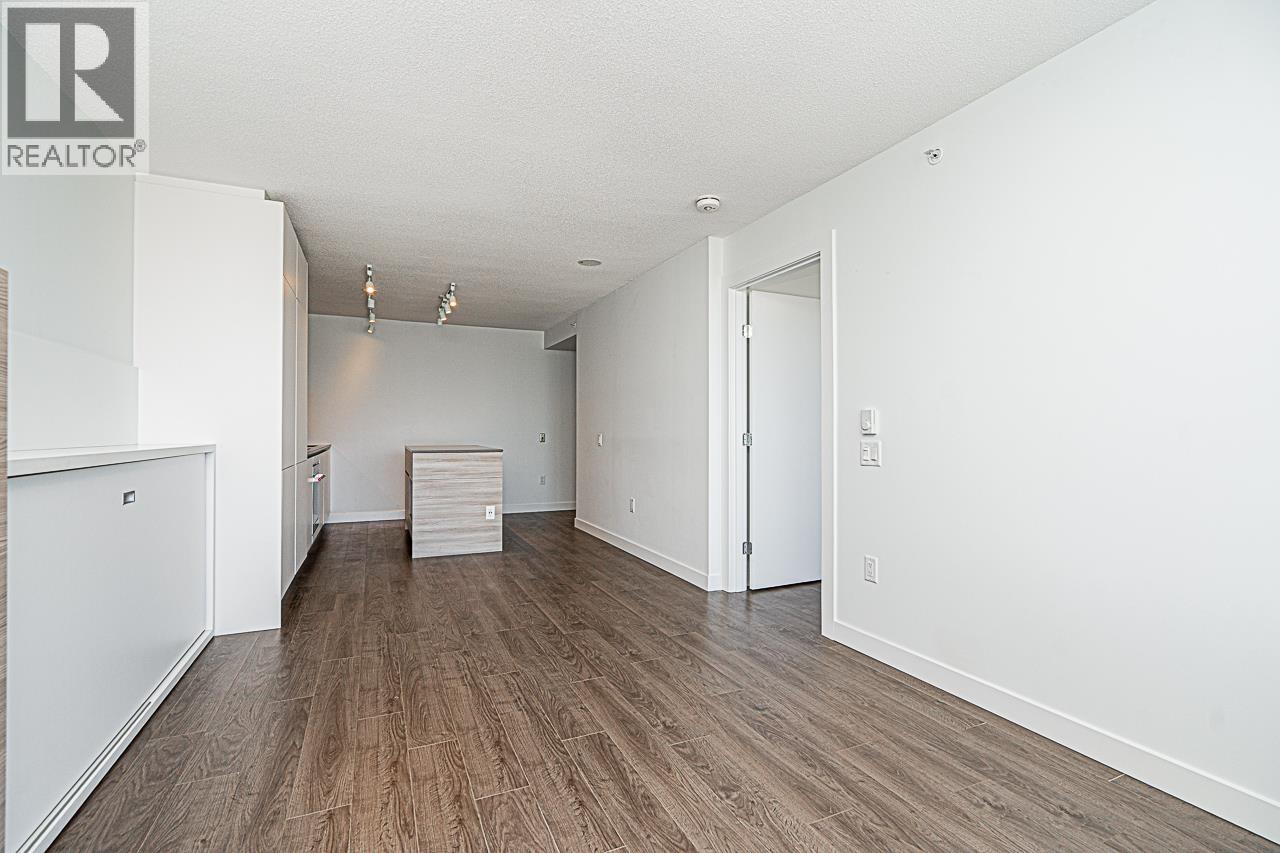 2712 908 QUAYSIDE DRIVE, New Westminster