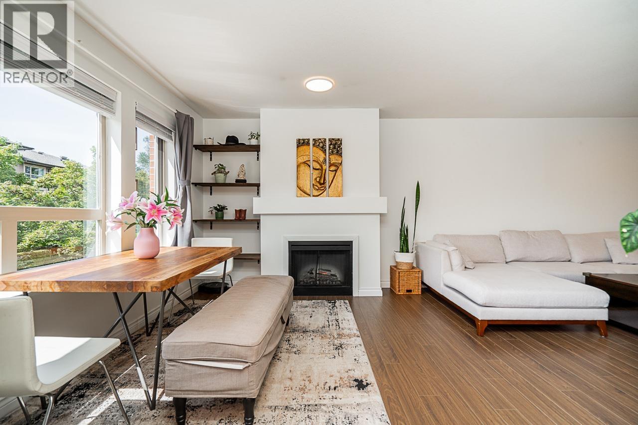 217 801 KLAHANIE DRIVE, Port Moody