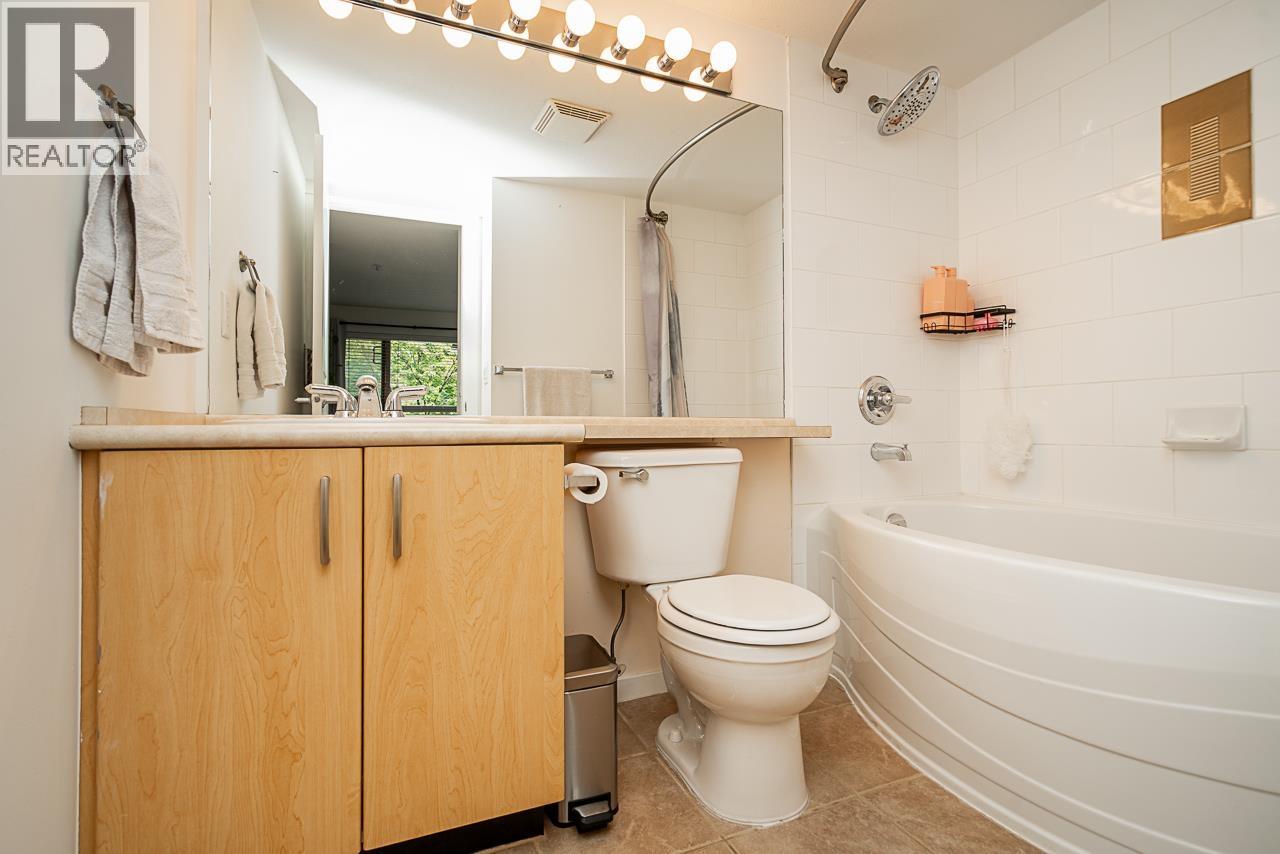 217 801 KLAHANIE DRIVE, Port Moody