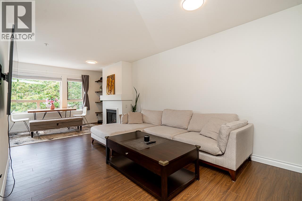 217 801 KLAHANIE DRIVE, Port Moody