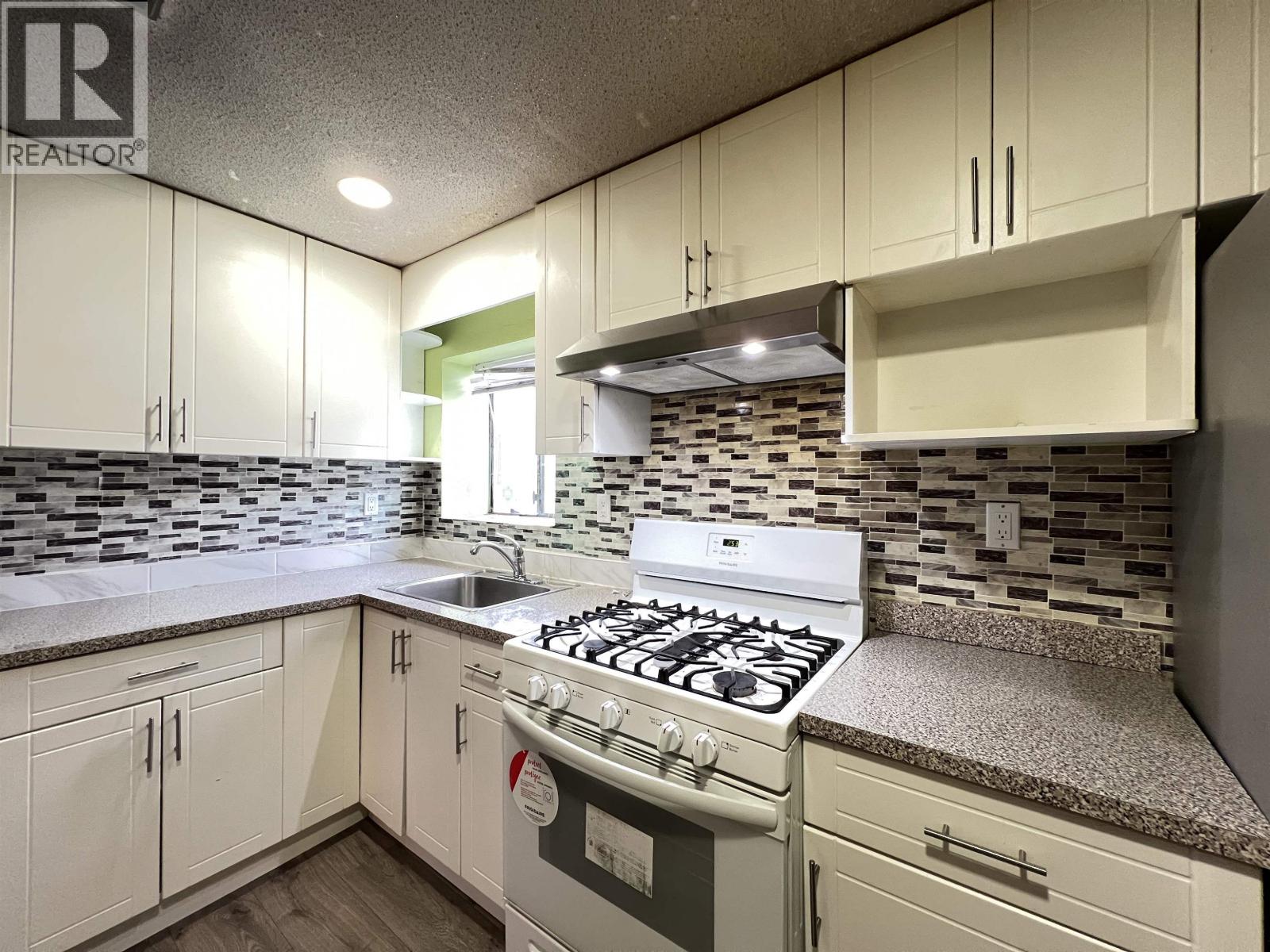 235 E 62ND AVENUE, Vancouver