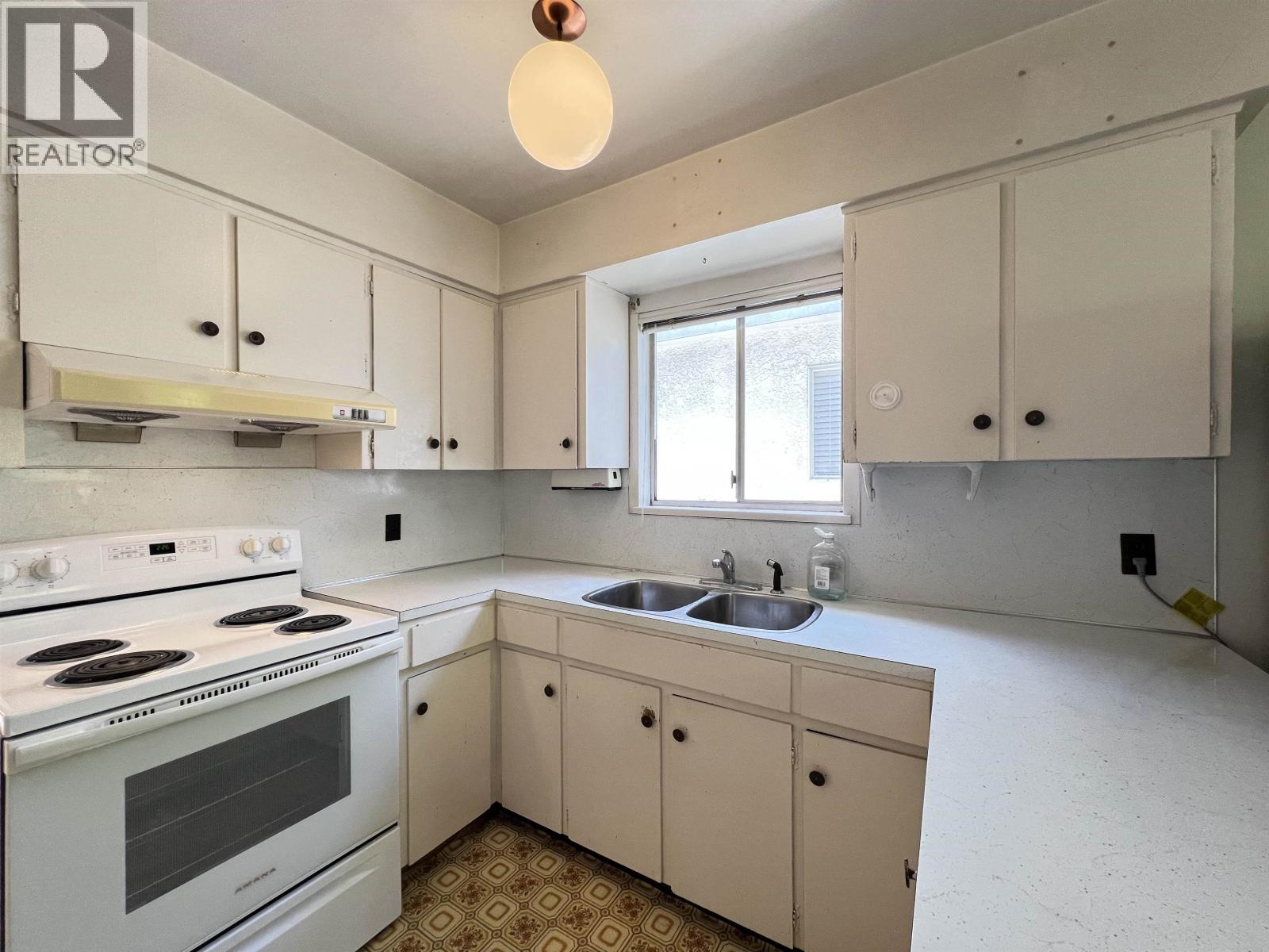 235 E 62ND AVENUE, Vancouver