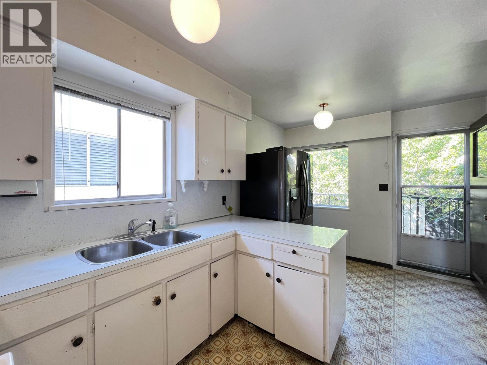 235 E 62ND AVENUE, Vancouver