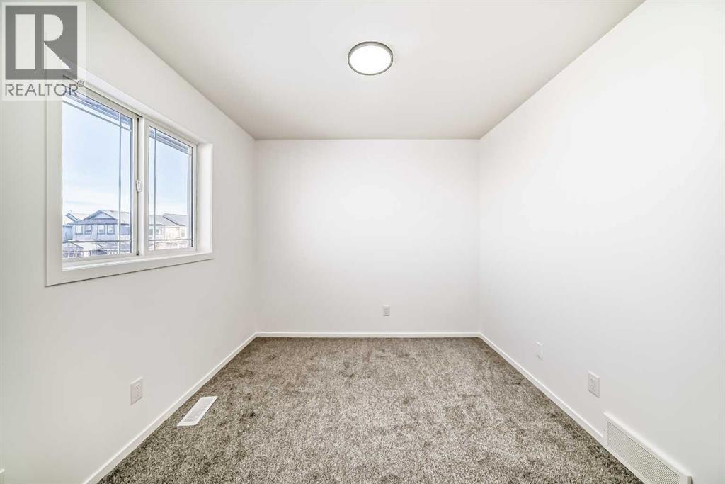 Single Family House for Sale in  Saddlecrest Way NE Saddle Ridge Calgary 