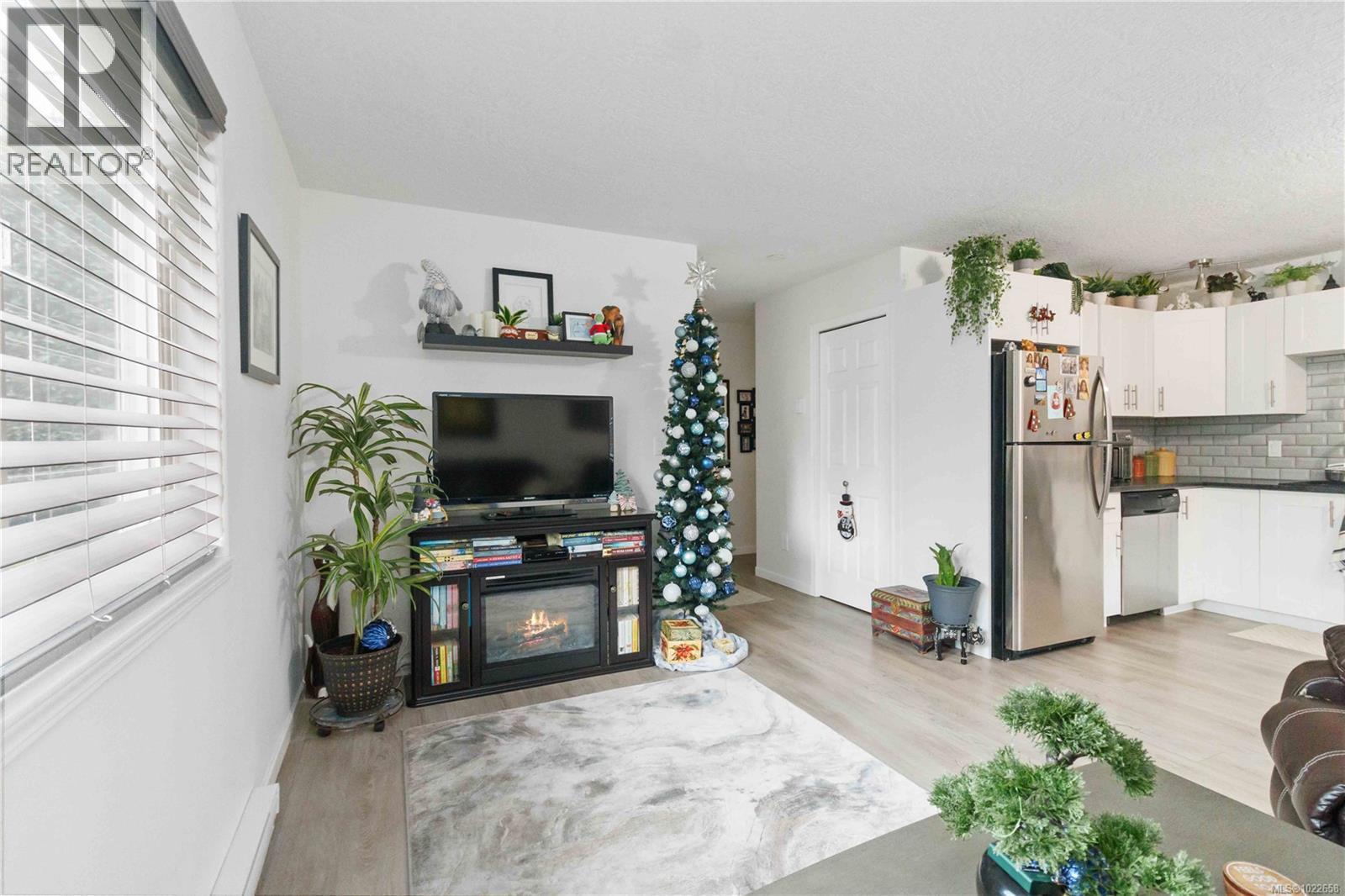 A 3037 Pickford Rd, Colwood