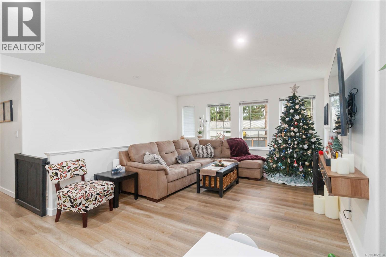 A 3037 Pickford Rd, Colwood