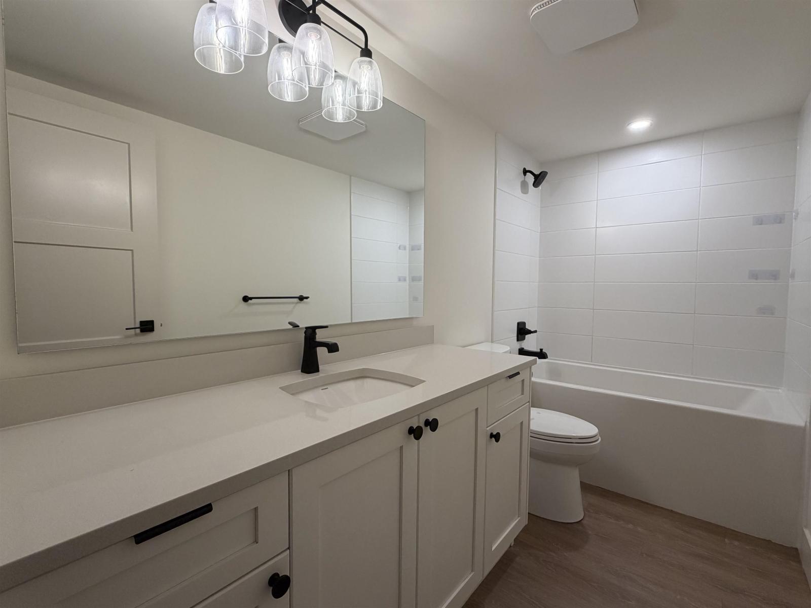 Basement-19751 75 AVENUE, Langley