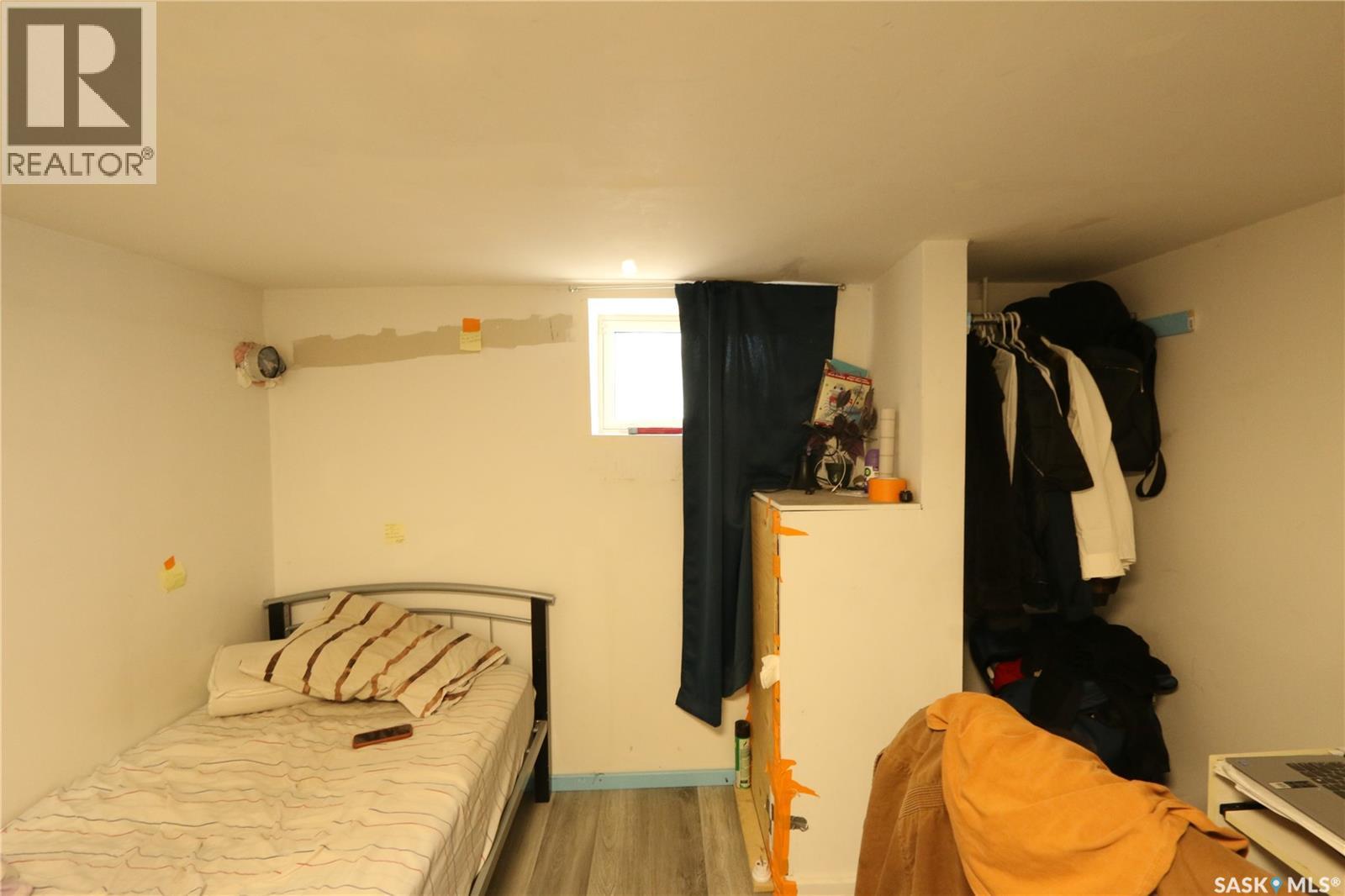 1115 ROBINSON STREET - 15