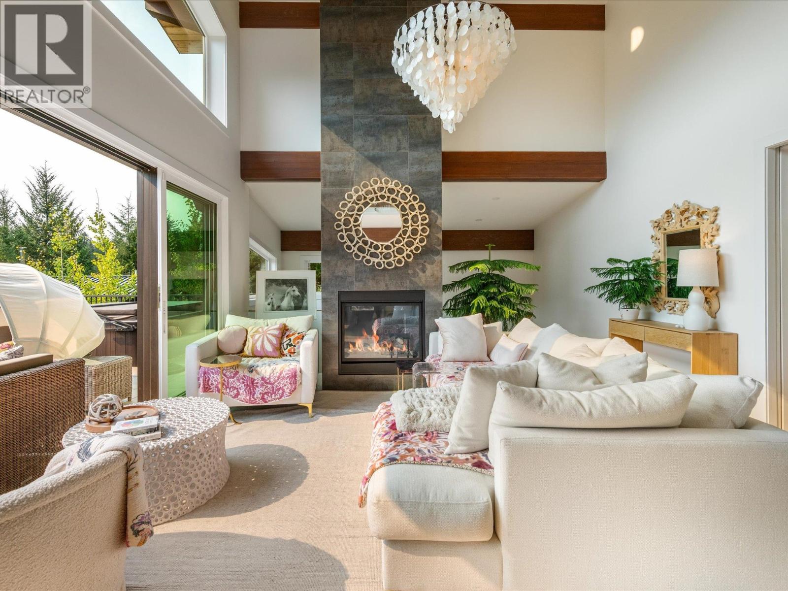 9331 EMERALD DRIVE, Whistler