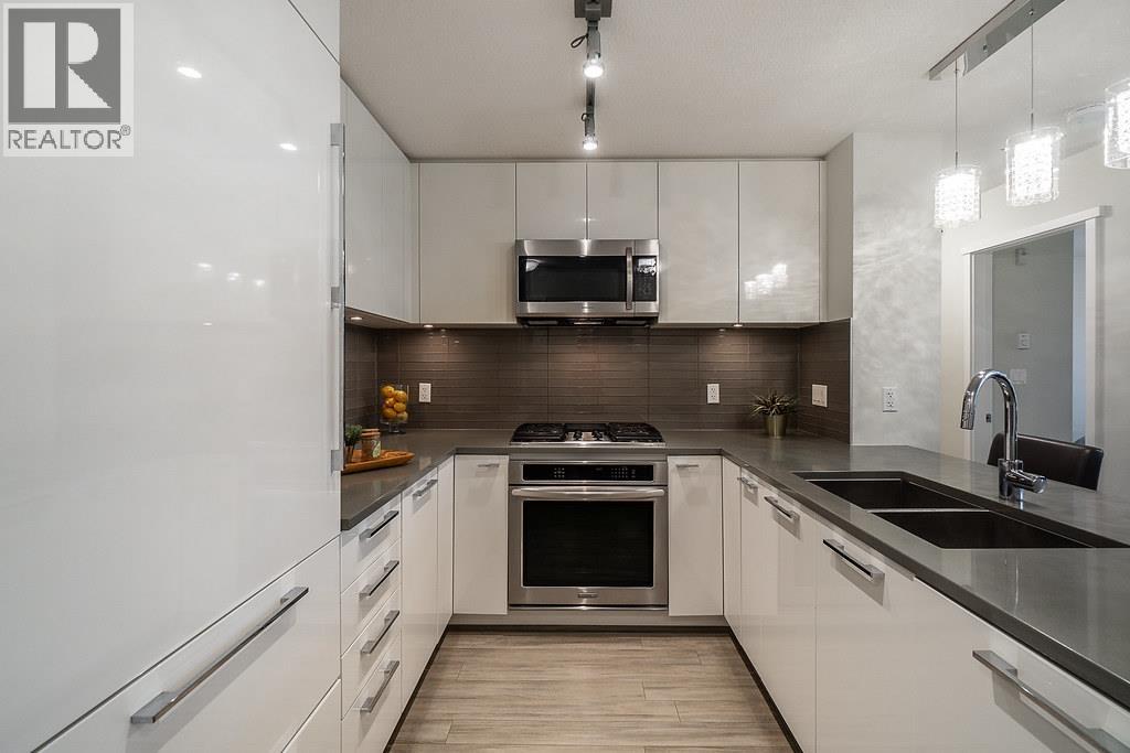 406 1128 KENSAL PLACE, Coquitlam