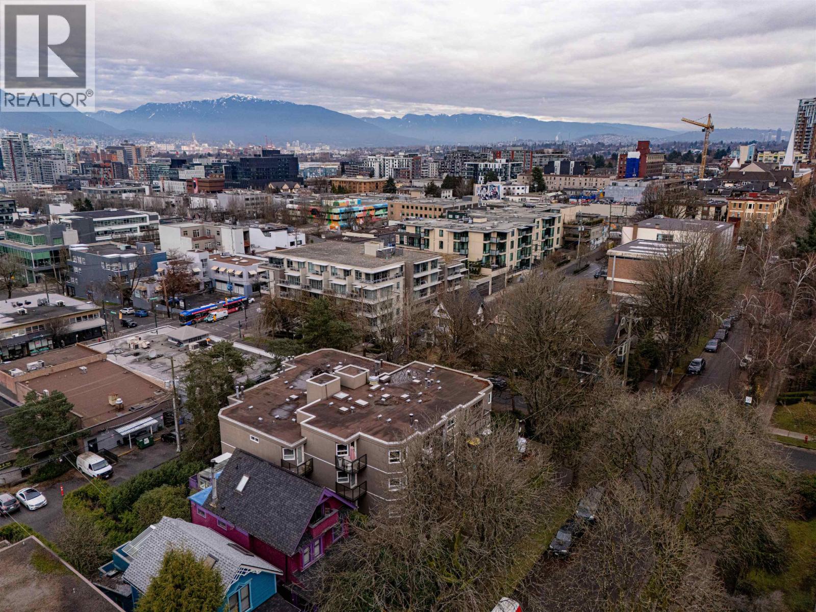 205 111 W 10TH AVENUE, Vancouver