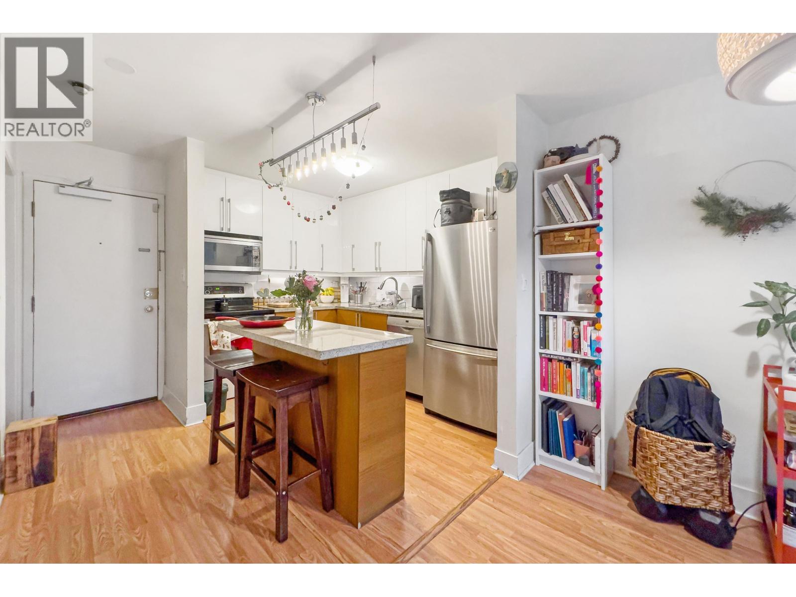 205 111 W 10TH AVENUE, Vancouver